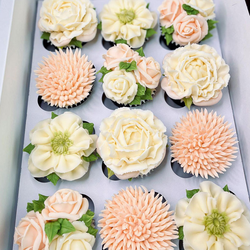 Premium Floral Cupcakes - Blooming Kupcakes